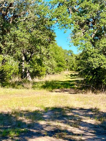 10324 Fm 530, Hallettsville, TX 77964