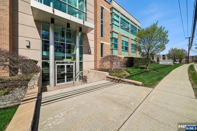 520 Sylvan Avenue, Englewood Cliffs, NJ 07632