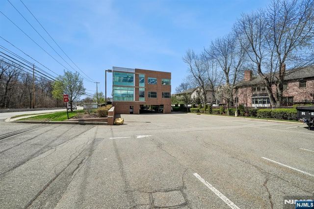 520 Sylvan Avenue, Englewood Cliffs, NJ 07632