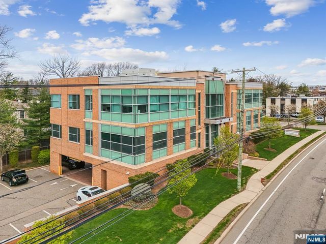 520 Sylvan Avenue, Englewood Cliffs, NJ 07632