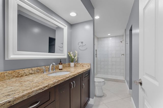 1050 Brooks Lane, Delray Beach, FL 33483