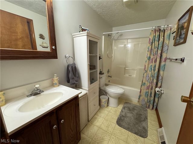 34046 Sylvia Drive, Eastlake, OH 44095