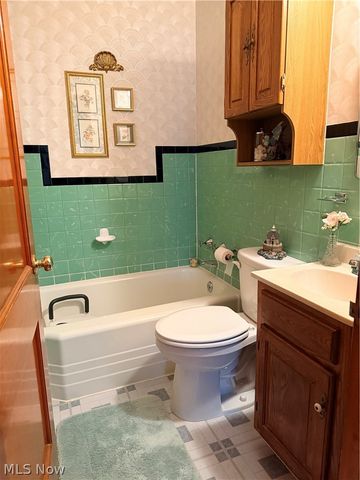 34046 Sylvia Drive, Eastlake, OH 44095