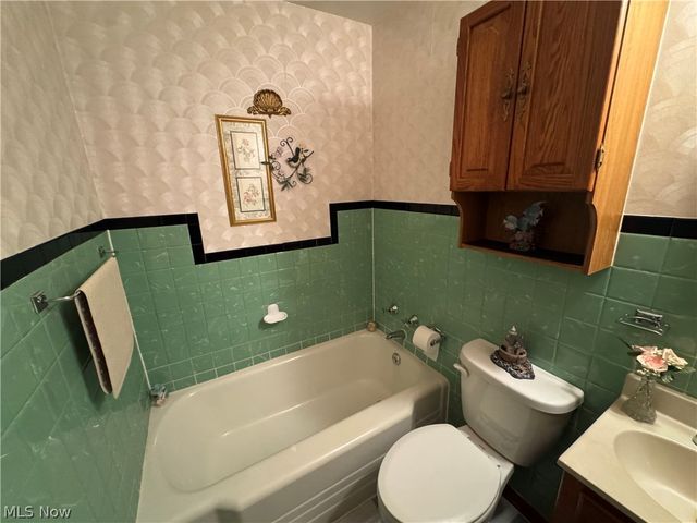 34046 Sylvia Drive, Eastlake, OH 44095
