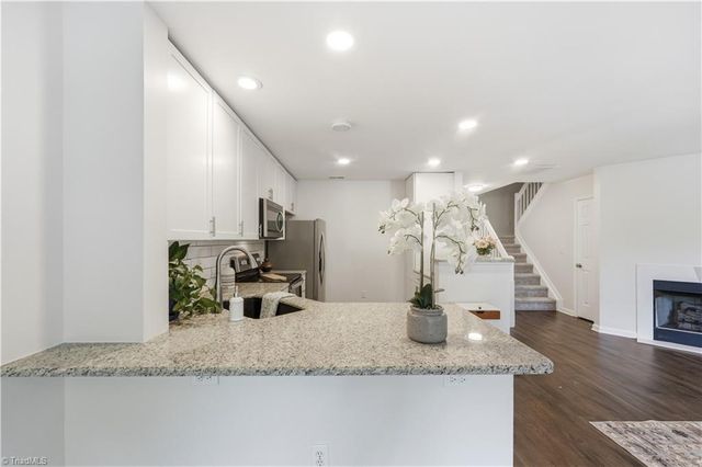 822 Creek Crossing Trail, Whitsett, NC 27377