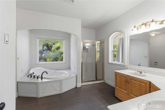 1507 S Scheuber Road, Centralia, WA 98531