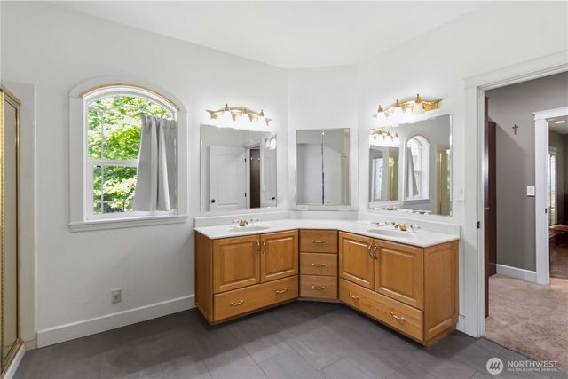 1507 S Scheuber Road, Centralia, WA 98531