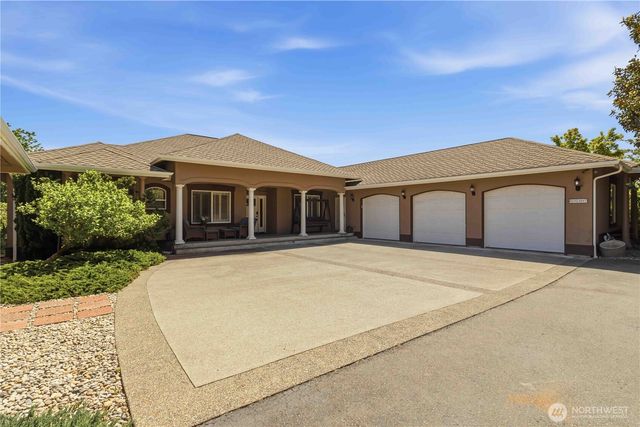 1507 S Scheuber Road, Centralia, WA 98531