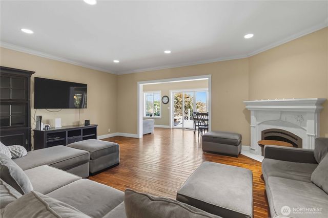 1507 S Scheuber Road, Centralia, WA 98531