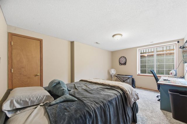 849 S Sunset Cir, Andover, KS 67002