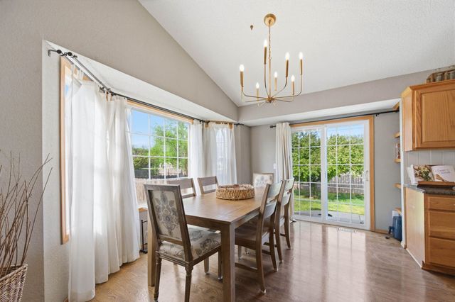 849 S Sunset Cir, Andover, KS 67002