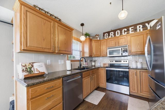 849 S Sunset Cir, Andover, KS 67002