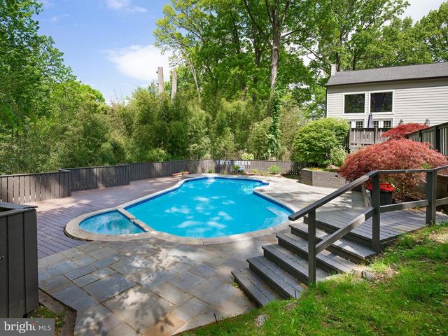 50 FAIRVIEW RD, Penn Valley, PA 19072