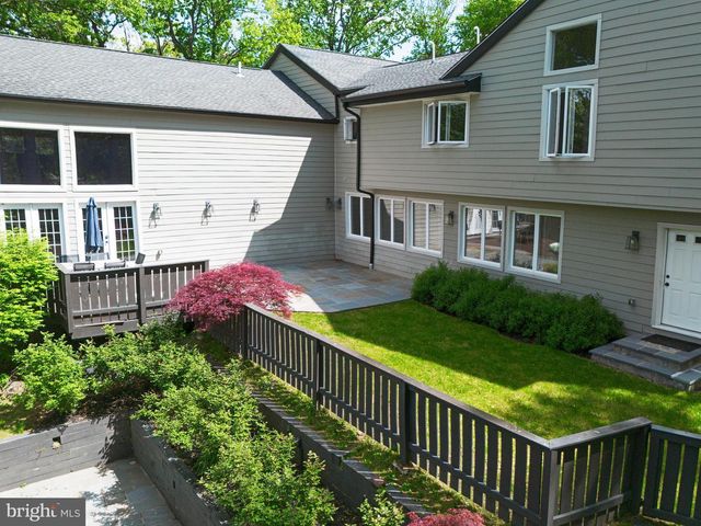 50 FAIRVIEW RD, Penn Valley, PA 19072