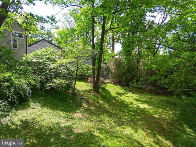 50 FAIRVIEW RD, Penn Valley, PA 19072