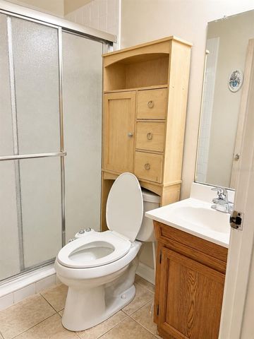 5405 1ST STREET NE, St Petersburg, FL 33703