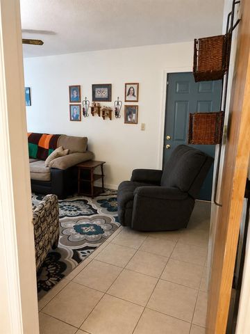 5405 1ST STREET NE, St Petersburg, FL 33703
