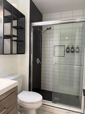 3516 Las Vegas Dr, Oceanside, CA 92054