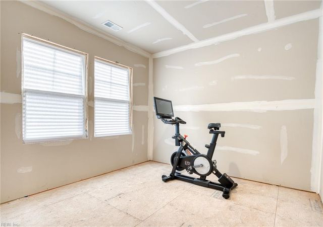 5244 Twilight CT, Toano, VA 23168