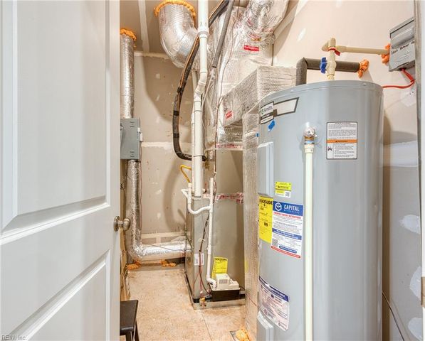 5244 Twilight CT, Toano, VA 23168