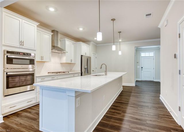 5244 Twilight CT, Toano, VA 23168