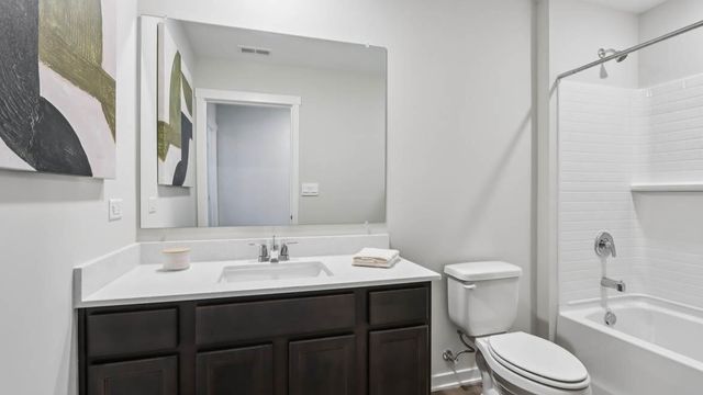 153 Cressmoor Boulevard, Hobart, IN 46342