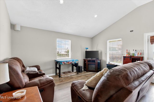 4031 Bank Street, Bay Saint Louis, MS 39520