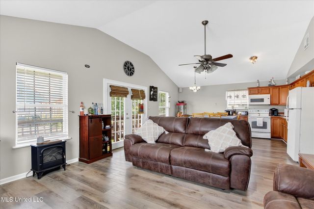 4031 Bank Street, Bay Saint Louis, MS 39520