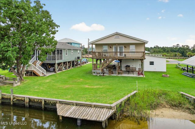 4031 Bank Street, Bay Saint Louis, MS 39520