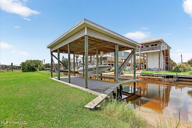 4031 Bank Street, Bay Saint Louis, MS 39520