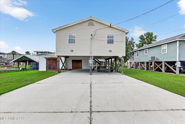 4031 Bank Street, Bay Saint Louis, MS 39520