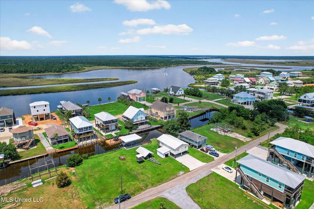 4031 Bank Street, Bay Saint Louis, MS 39520