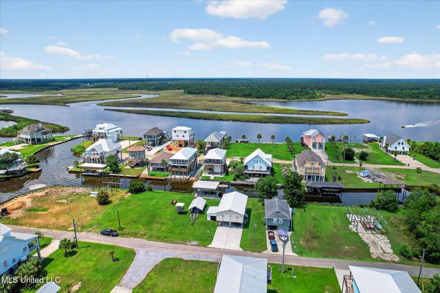 4031 Bank Street, Bay Saint Louis, MS 39520