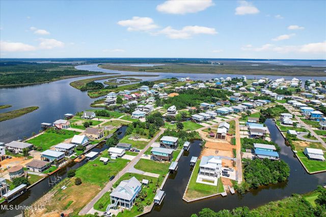 4031 Bank Street, Bay Saint Louis, MS 39520