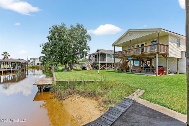 4031 Bank Street, Bay Saint Louis, MS 39520