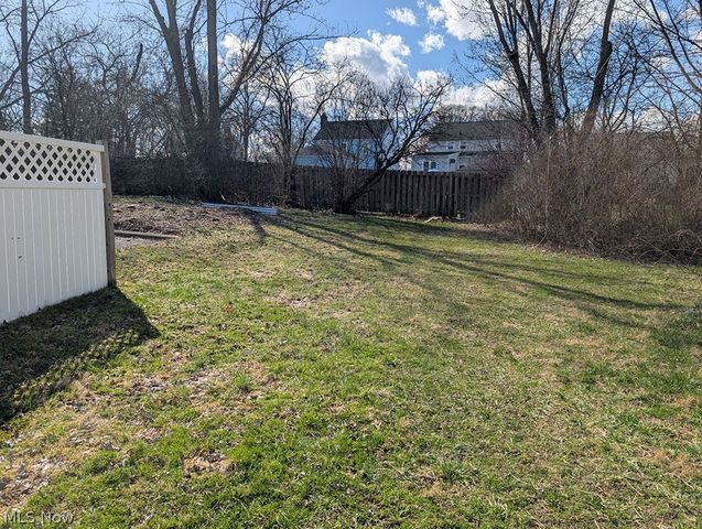 7046 Southern Boulevard, Youngstown, OH 44512