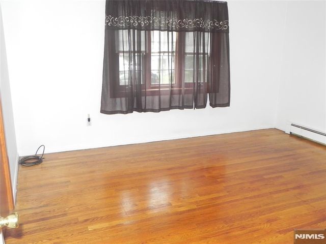 20 SEILER CT, Little Ferry, NJ 07643
