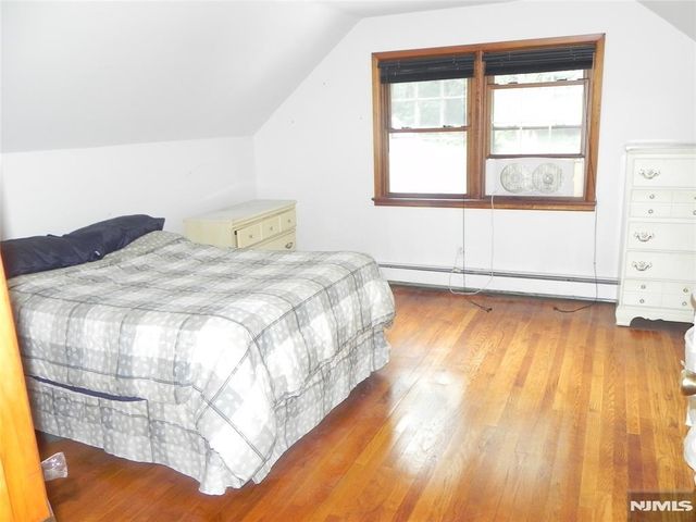 20 SEILER CT, Little Ferry, NJ 07643