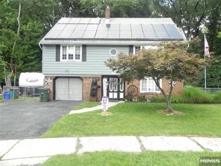 20 SEILER CT, Little Ferry, NJ 07643