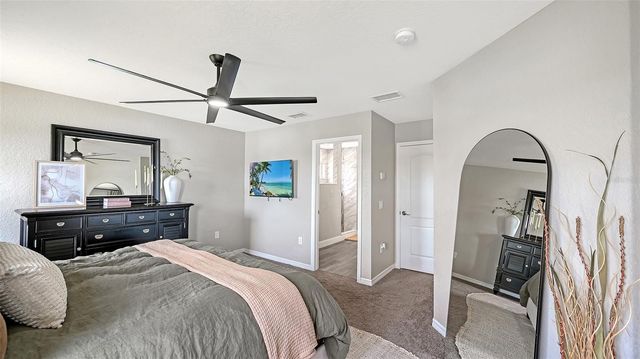 7086 CHATUM LIGHT RUN, Bradenton, FL 34212