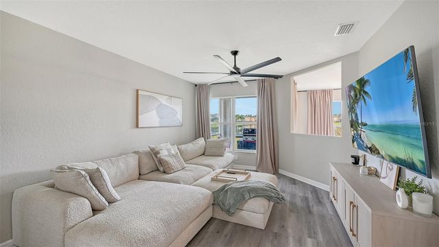 7086 CHATUM LIGHT RUN, Bradenton, FL 34212