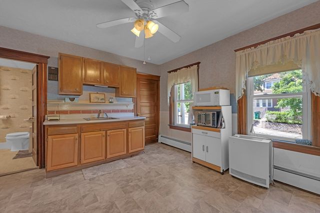 251 Boutelle St, Fitchburg, MA 01420