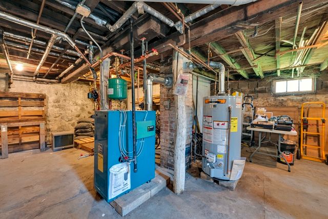 251 Boutelle St, Fitchburg, MA 01420