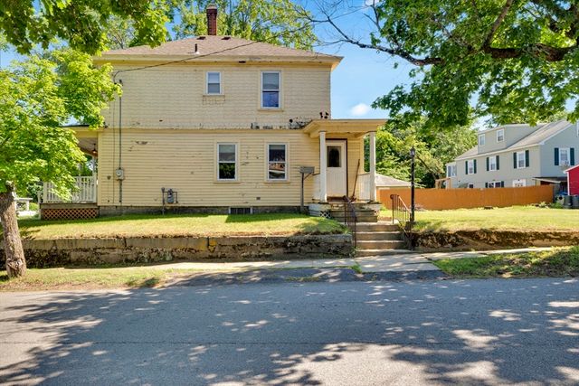 251 Boutelle St, Fitchburg, MA 01420
