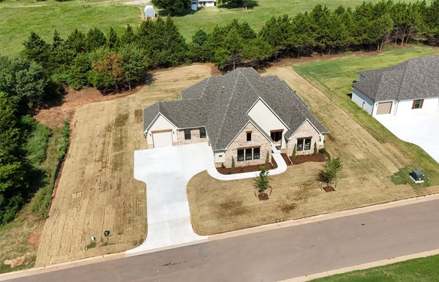 9109 Prairie Farms Drive, Mustang, OK 73064
