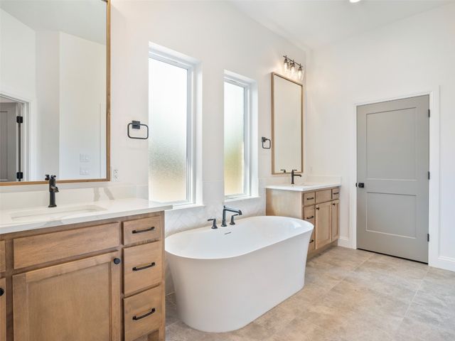 9109 Prairie Farms Drive, Mustang, OK 73064