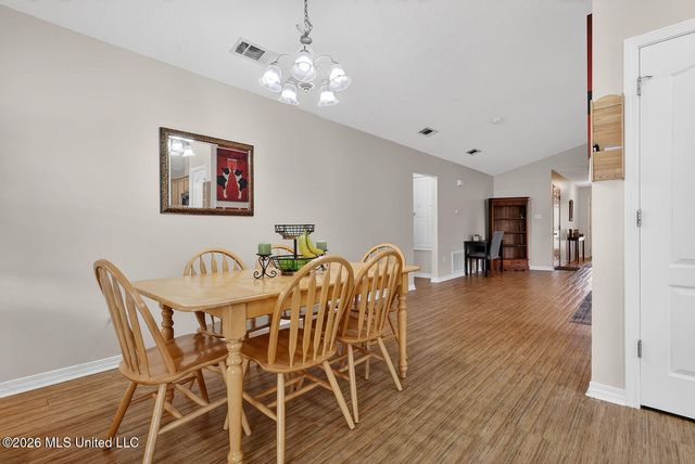 3723 Springwood Lane, Ocean Springs, MS 39564