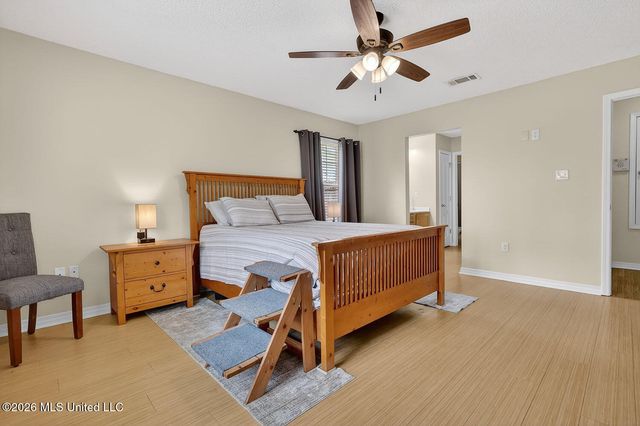 3723 Springwood Lane, Ocean Springs, MS 39564