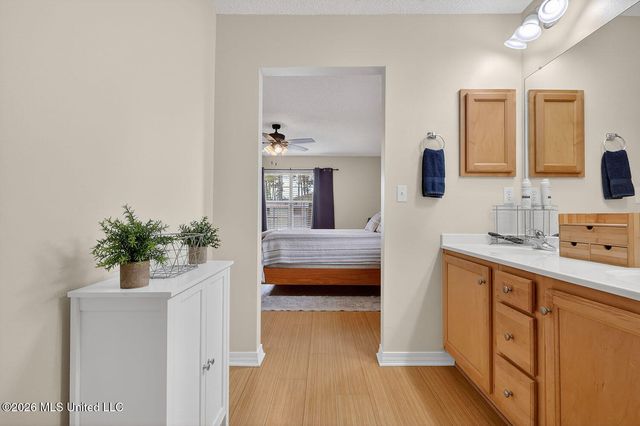 3723 Springwood Lane, Ocean Springs, MS 39564