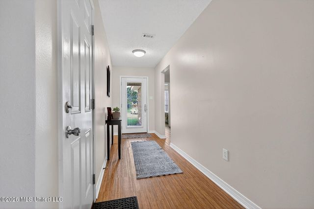 3723 Springwood Lane, Ocean Springs, MS 39564